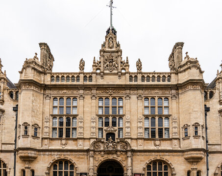 Jacobethan facade of Oxford Town Hall, St Aldate's, designed by Henry Hare (1897). Grade II* listed; houses Oxford City Council and Museum of Oxford, Oxford, England, UK.