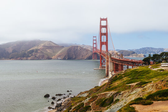 Iconic Golden Gate Bridge Connecting San Francisco and Marin Headlands Over Pacific Ocean Waterway
