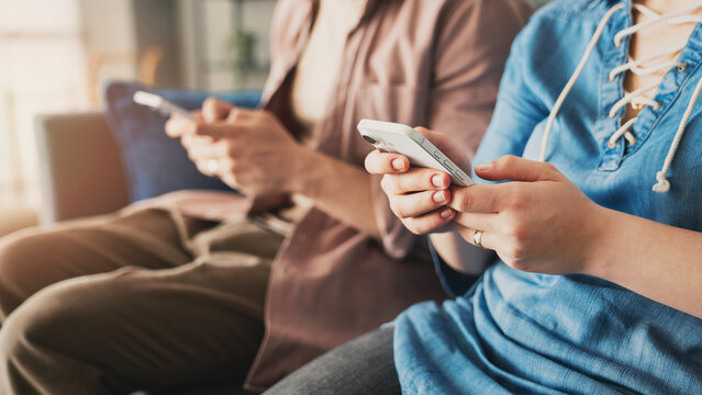 Smartphone addiction among young people and couples