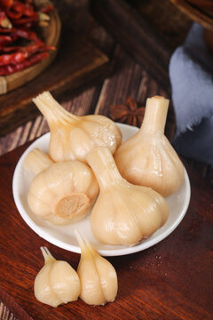 Traditional Shandong Style Pickled Garlic Bulbs - Chinese Handmade Sweet Sour Preserved Vegetables