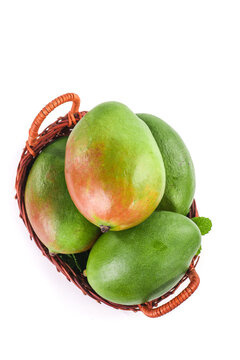 Fresh Green Kate Mangoes from Panzhihua Sichuan China in Wicker Basket Premium Tropical Fruit Produce