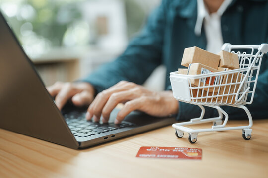 Save favorite products to a wishlist while shopping online, making it easy to compare, revisit, and purchase later through secure e-commerce platforms.