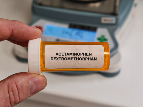 ACETAMINOPHEN DEXTROMETHORPHAN (PARACETAMOL) analgesic and antipyretic for pain and fever