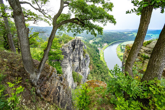 Aussicht von der Bastei auf die Elbe. Eine Vorlage f&uuml;r den Maler der deutschen Romatik