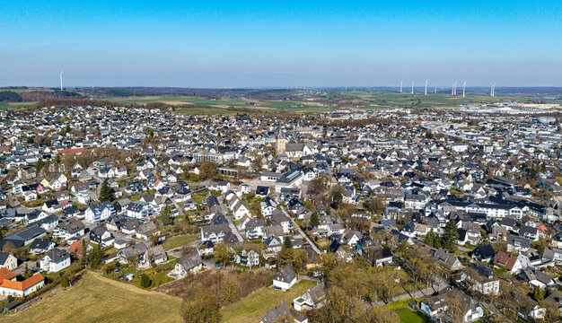 Die Altstadt von Brilon von S&uuml;dwesten gesehen aus der Luft