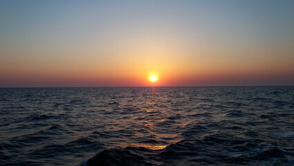 Obraz premium sunset over the sea