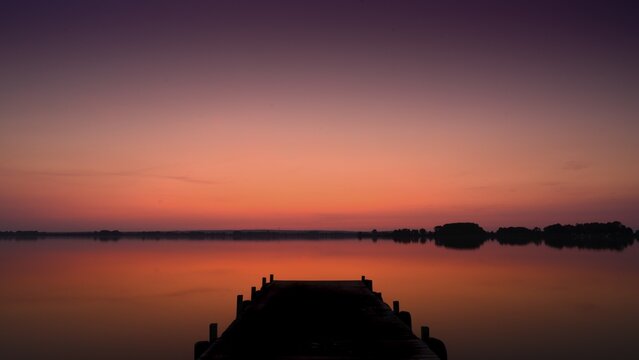 Evening at Lake D&uuml;mmer, sunset, evening glow, silence, vastness, tranquillity, water, inland lake, Lembruch, Lower Saxony, Germany
