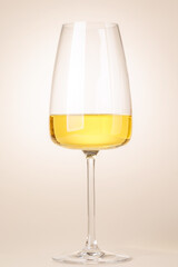 Obraz premium White wine glass