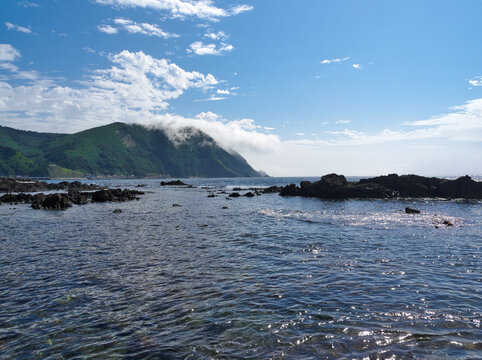 夏空に抱かれた道南の海