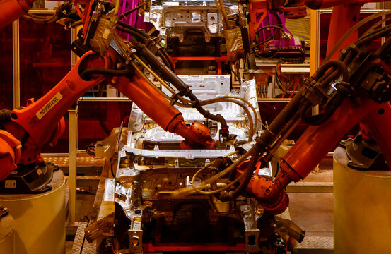 Automotive automated welding robotic arm