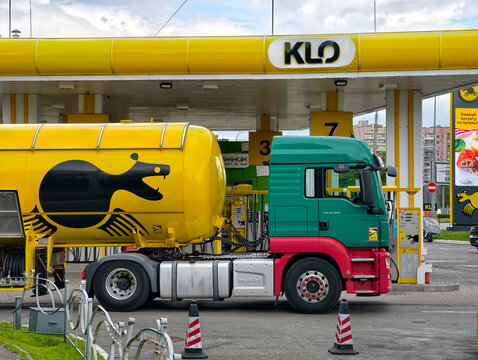 Fuel tanker lorry at KLO station providing diesel and gasoline supply operations