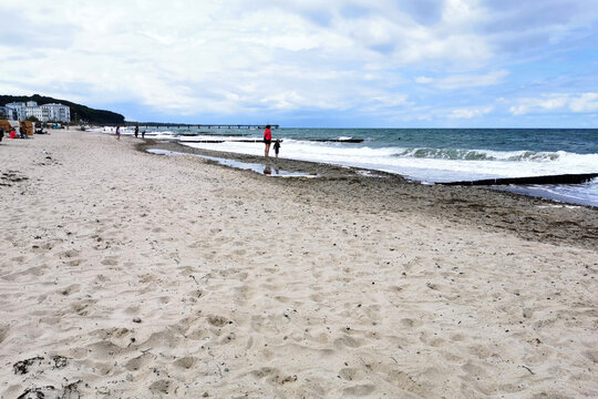 Die Ostseek&uuml;ste bei Heiligendamm in Bad Doberan in Mecklenburg-Vorpommern in Deutschland an der Ostsee