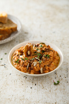 Roasted pepper dip with walnut