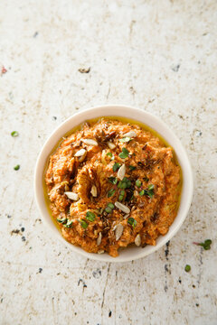 Roasted pepper dip with walnut