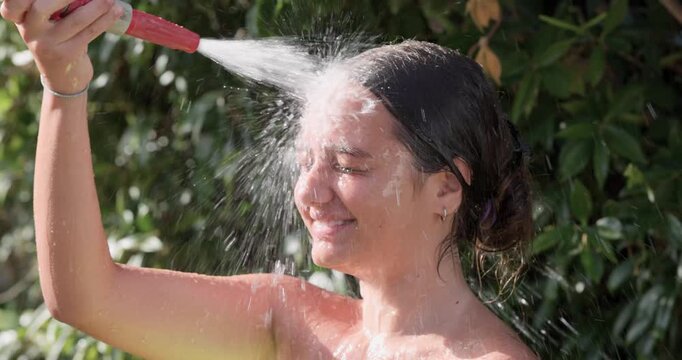 Con l'acqua in giardino