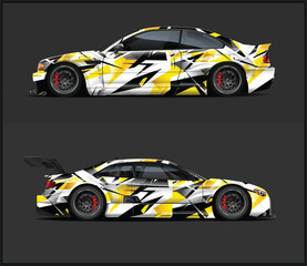 Fototapeta premium Vibrant Racing Car Wrap Design with Yellow and Black Graphics
