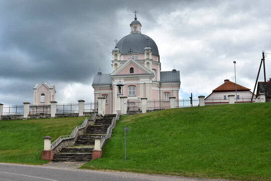 The complex of the Holy Trinity Church and the Dominican monastery in Liszk&oacute;w, Lithuania
