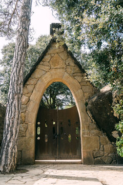 Cemetery of the parish of Olius, in the Solson&egrave;s, designed by Bernad&iacute; Martorell