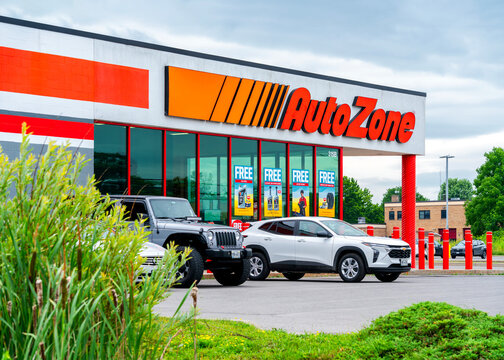 Yorkville, NY - Jul 6, 2026: Yorkville, NY - Jul 6, 2026: Exterior view of AutoZone Auto Parts store, a U.S. automotive parts, tools & repair retailer with over 7,000 locations worldwide