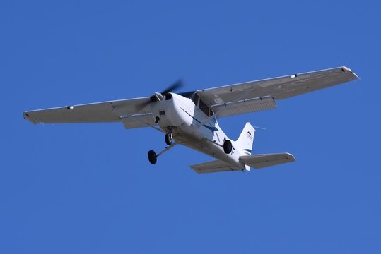 Cessna 172 plane on approach to land