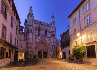 Naklejka premium Dawn view of the Gothic facade of Saint Pierre Church in the historic center of Avignon, Provence, France.