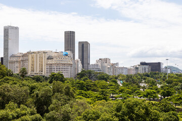 Obraz premium Panoramic view of Guanabara Bay and Sugarloaf Mountain from Flamengo Park in Rio de Janeiro