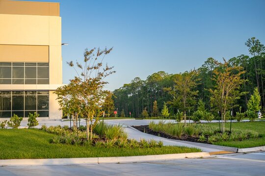 commercial warehousecommercial, warehouse, building, architecture, house, hotel, construction, sky, city, office, tree, residential, palm, estate, garden, residence, window, property, buildings, condo