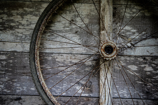 old bicycle wheel