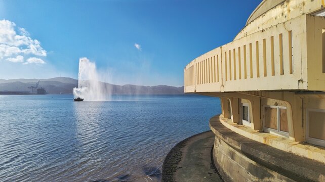 Iconic Carter water fountain and band Rotunda at Oriental Bay in harbour of Wellington, New Zealand Aotearoa