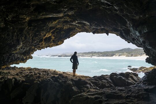 Klipgat Cave, cave that was inhabited in the Stone Age, archaeological finds from over 100, 000 years ago, Gansbaai, Western Cape, South Africa