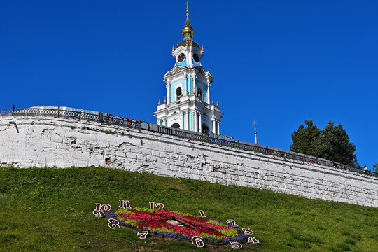 View of the street clock and the Kostroma Kremlin in Kostroma.