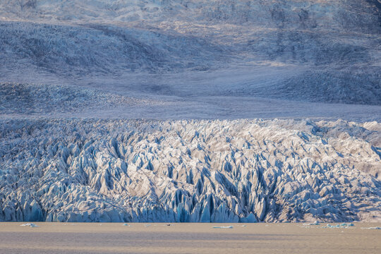 Fjallsjokull glacier flows toward the sea in Iceland