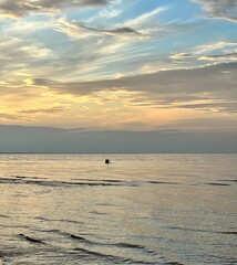 Fototapeta premium sea ​​coast at sunset