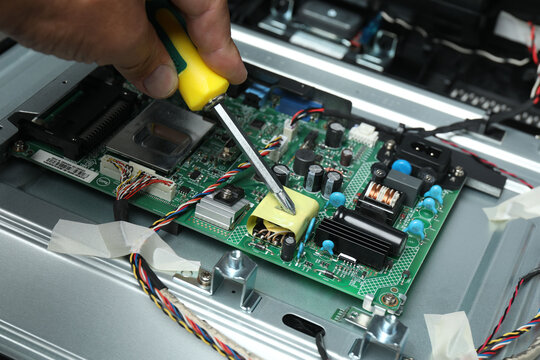 Microchips, the contents of a computer part, a chip, an electrician, equipment.