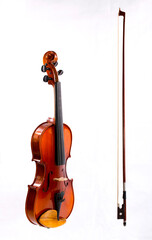 Violin and bow on a white background © i_valentin