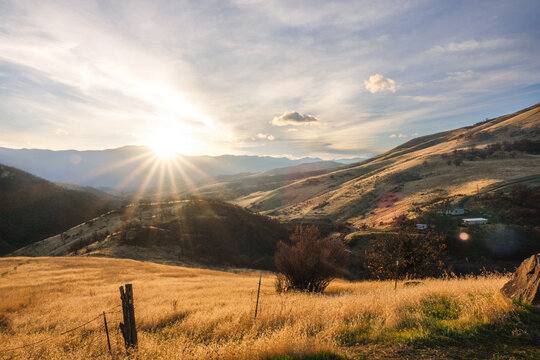 Sun setting over Ashland/Rogue Valley, Oregon during autumn/fall.