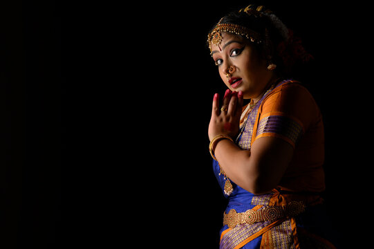 Kuchipudi dancer expressing fear through Bhayanak rasa 