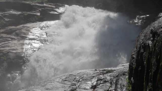 Heo Lom Waterfall phato district chumphon province
high water volume