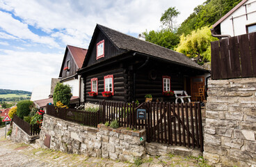 Stara drewniana zabudowa miasteczka Stramberk Czechy © kubikactive
