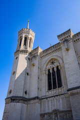 Obraz premium La Basilique Notre-Dame-de-Fourvière de Lyon en France