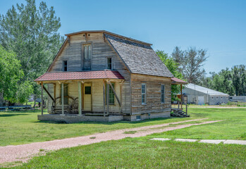 Obraz premium Old abandoned house in the village of Buffalo Gap, South Dakota, USA