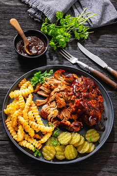Smoky BBQ Pulled Pork Plate With Crispy Wave Fries