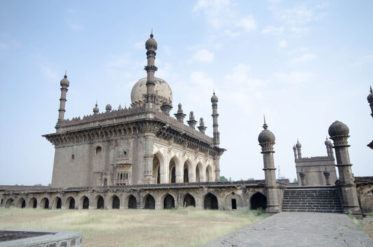 Ibrahim Rauza Bijapur