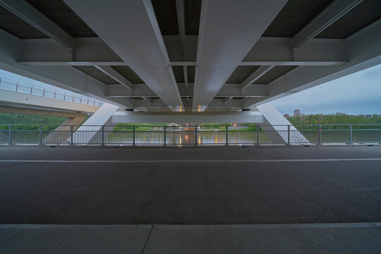 Symmetric Bridge Underside View