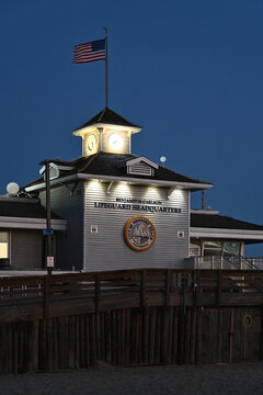NEWPORT BEACH, CALIFORNIA - 18 JUNE 2026: The Benjamin Carlson Lifeguard Headquarters at the pier on the Balboa Peninsula.