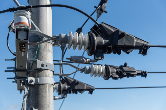 送電線のポリマーがいし