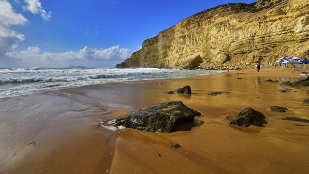 Red Beach, dream beach in the neighboring bay of Matala, sandy beach with cliffs and sea, calm waves under a clear sky, Matala, south coast, Crete, Greek Islands, Greece