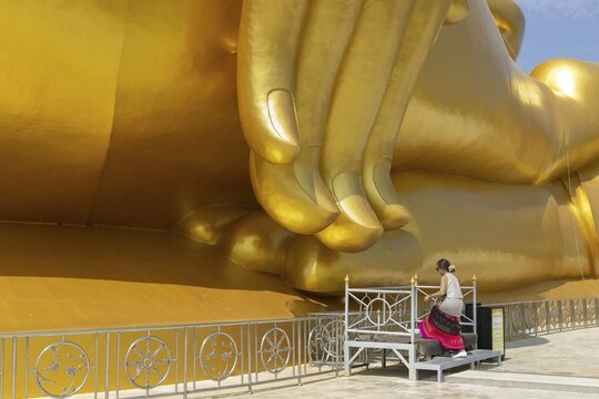 Largest Buddha statue in Thailand (Luang Pho Yai: the statue shows Buddha in the so-called Maravijaya posture - the moment when Buddha resists temptation and attains enlightenment), Wat Muang, Ang Thong, Amphoe Wiset Chai Chan province, Thailand