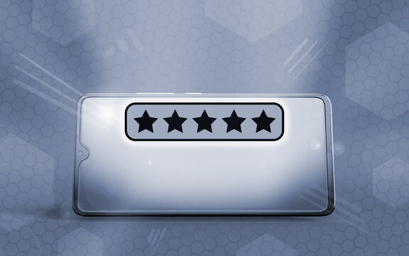 Smartphone 3D mostrando cinco estrellas en la pantalla como concepto de evaluaci&oacute;n, calificaci&oacute;n positiva, excelente servicio al cliente, satisfacci&oacute;n del usuario y &eacute;xito digital.