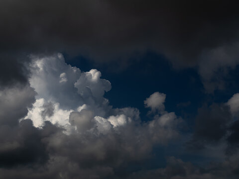 Cloud storm sky dark rain lightning thunder stormy typhoon nature light scene rainy atmosphere damage effect carbon dioxide dust air pollution 2.5 Pm, texture nature windstorm weather skyscape